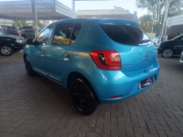 RENAULT - SANDERO - 2014/2015 - Azul - R$ 37.900,00
