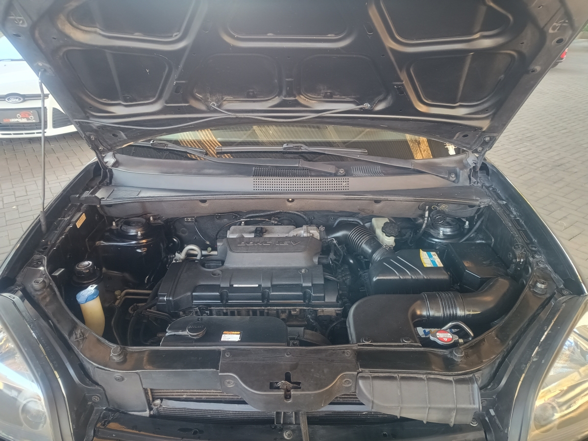 HYUNDAI - TUCSON - 2009/2010 - Preta - R$ 40.900,00