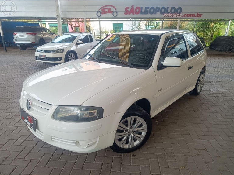 VOLKSWAGEN - GOL 1.0 MI 8V FLEX 2P MANUAL G.IV - 2012/2013 - BRANCA - R$ 23.900,00