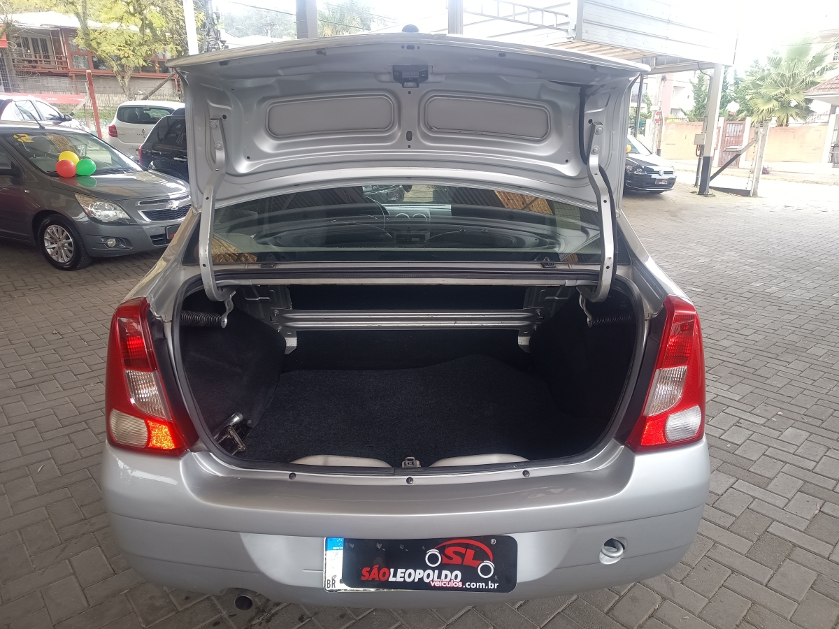 RENAULT - LOGAN - 2008/2008 - Prata - R$ 25.900,00