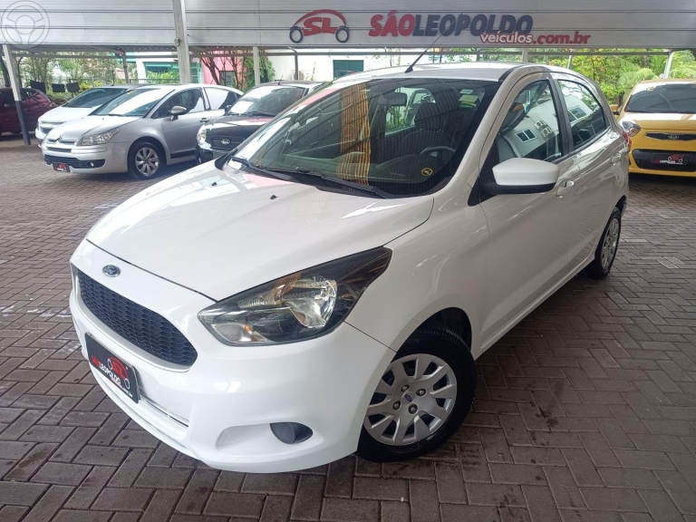 FORD - KA 1.5 SE 16V FLEX 4P MANUAL - 2015/2015 - BRANCA - R$ 43.900,00