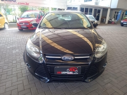 FORD - FOCUS 1.6 S 16V FLEX 4P MANUAL - 2014/2015 - PRETA - R$ 57.900,00