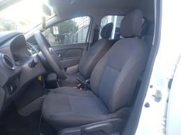 RENAULT - SANDERO - 2015/2016 - Branca - R$ 42.900,00