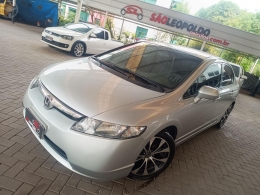 HONDA - CIVIC 1.8 LXS 16V FLEX 4P AUTOMATICO - 2007/2008 - PRATA - R$ 45.900,00