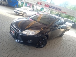 FORD - FOCUS 1.6 S 16V FLEX 4P MANUAL - 2013/2014 - PRETA - R$ 55.900,00