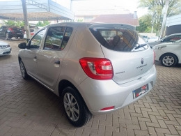 RENAULT - SANDERO - 2014/2015 - Prata - R$ 37.900,00