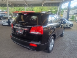 KIA MOTORS - SORENTO - 2012/2012 - Preta - R$ 55.900,00