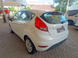 FORD - FIESTA 1.5 S HATCH 16V FLEX 4P MANUAL - 2014/2015 - BRANCA - R$ 44.900,00