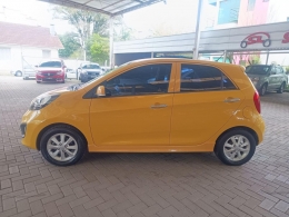 KIA MOTORS - PICANTO - 2011/2012 - Amarela - R$ 42.900,00