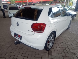 VOLKSWAGEN - POLO - 2020/2020 - Branca - R$ 86.900,00