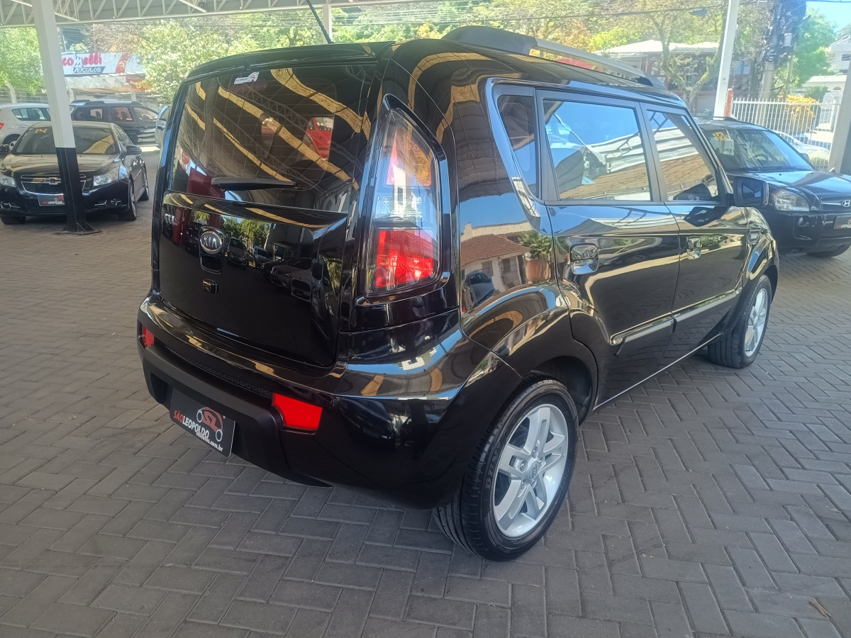 KIA MOTORS - SOUL - 2010/2010 - Preta - R$ 41.900,00