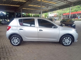 RENAULT - SANDERO - 2014/2015 - Prata - R$ 37.900,00