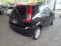 FORD - FIESTA - 2011/2012 - Preta - R$ 33.900,00