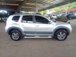 RENAULT - DUSTER 1.6 DYNAMIQUE 4X2 16V FLEX 4P MANUAL - 2013/2014 - CINZA - R$ 52.900,00