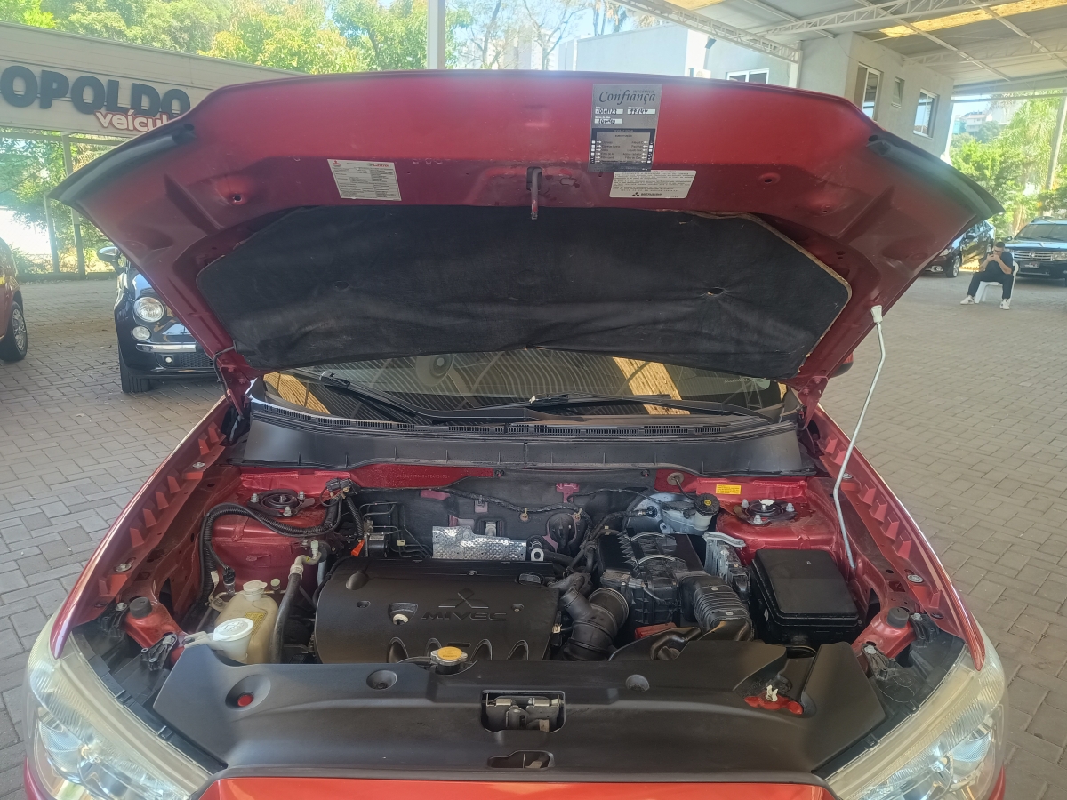 MITSUBISHI - ASX - 2011/2012 - Vermelha - R$ 61.900,00