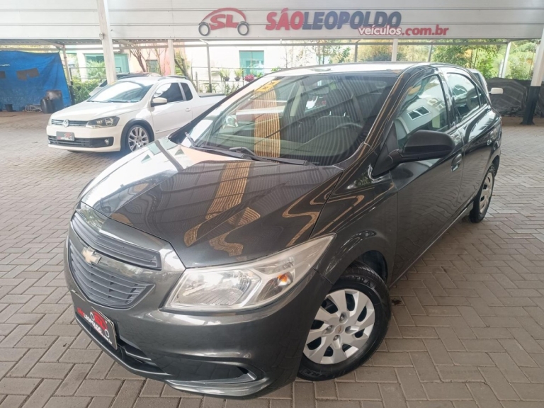 CHEVROLET - ONIX - 2017/2018 - Cinza - R$ 48.900,00