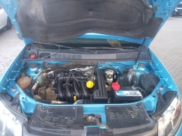 RENAULT - SANDERO - 2014/2015 - Azul - R$ 37.900,00