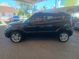 KIA MOTORS - SOUL - 2010/2010 - Preta - R$ 41.900,00