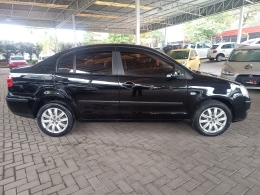 VOLKSWAGEN - POLO - 2007/2008 - Preta - R$ 32.900,00
