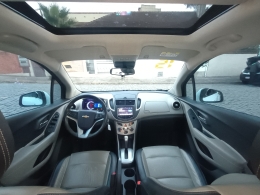 CHEVROLET - TRACKER - 2014/2015 - Branca - R$ 70.900,00