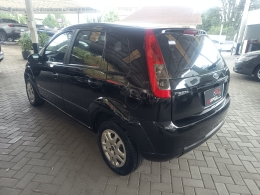 FORD - FIESTA - 2011/2012 - Preta - R$ 33.900,00