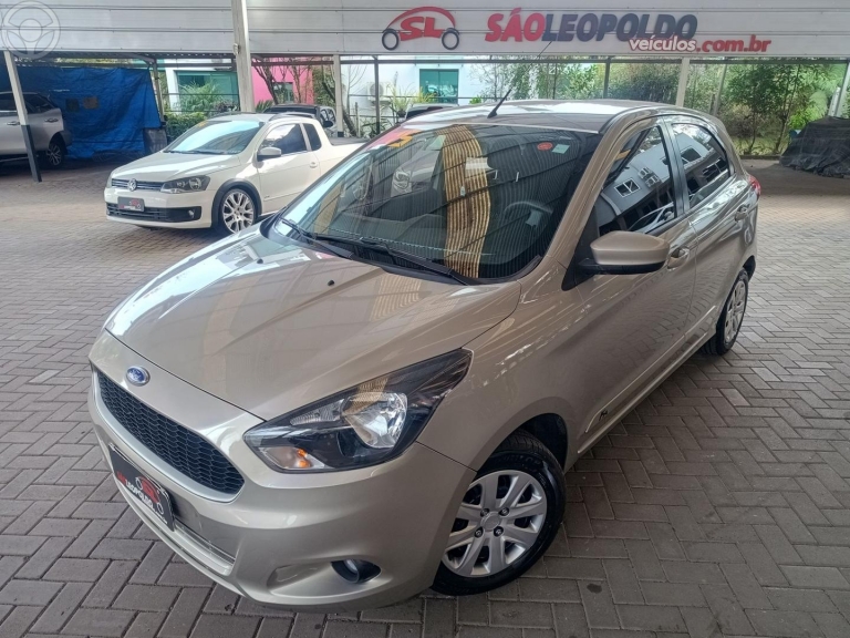 FORD - KA 1.0 SE 12V FLEX 4P MANUAL - 2014/2015 - PRATA - R$ 40.900,00