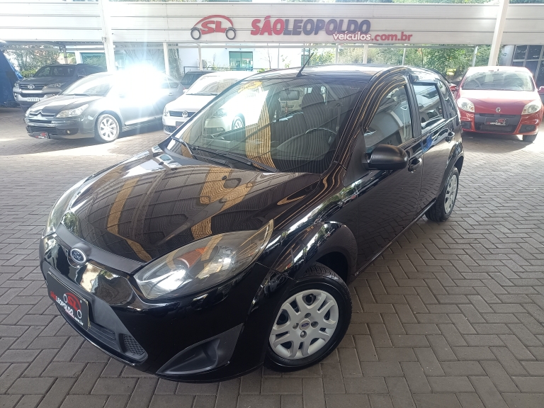 FORD - FIESTA - 2011/2012 - Preta - R$ 27.900,00