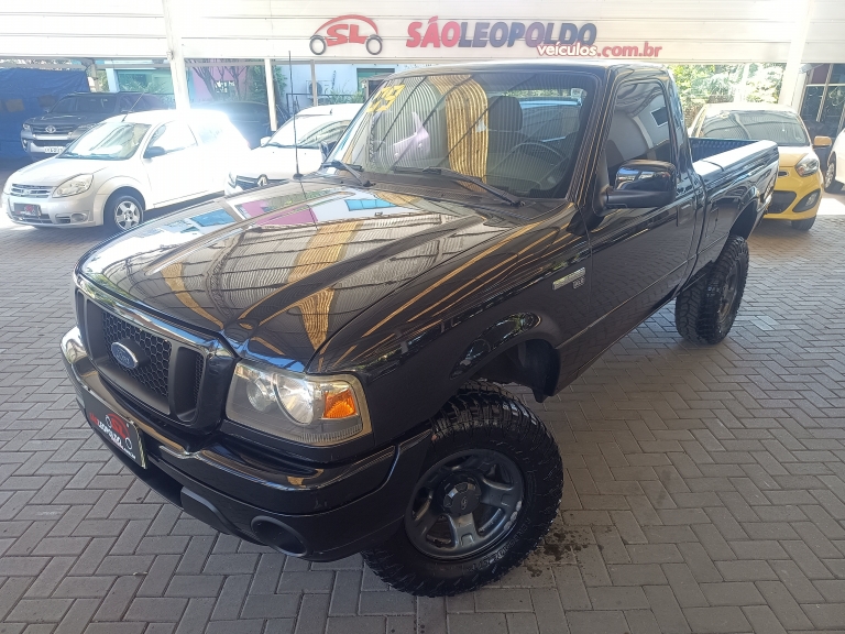 FORD - RANGER - 2008/2009 - Preta - R$ 57.900,00