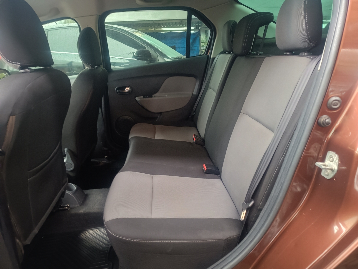 RENAULT - LOGAN - 2014/2015 - Marrom - R$ 42.900,00