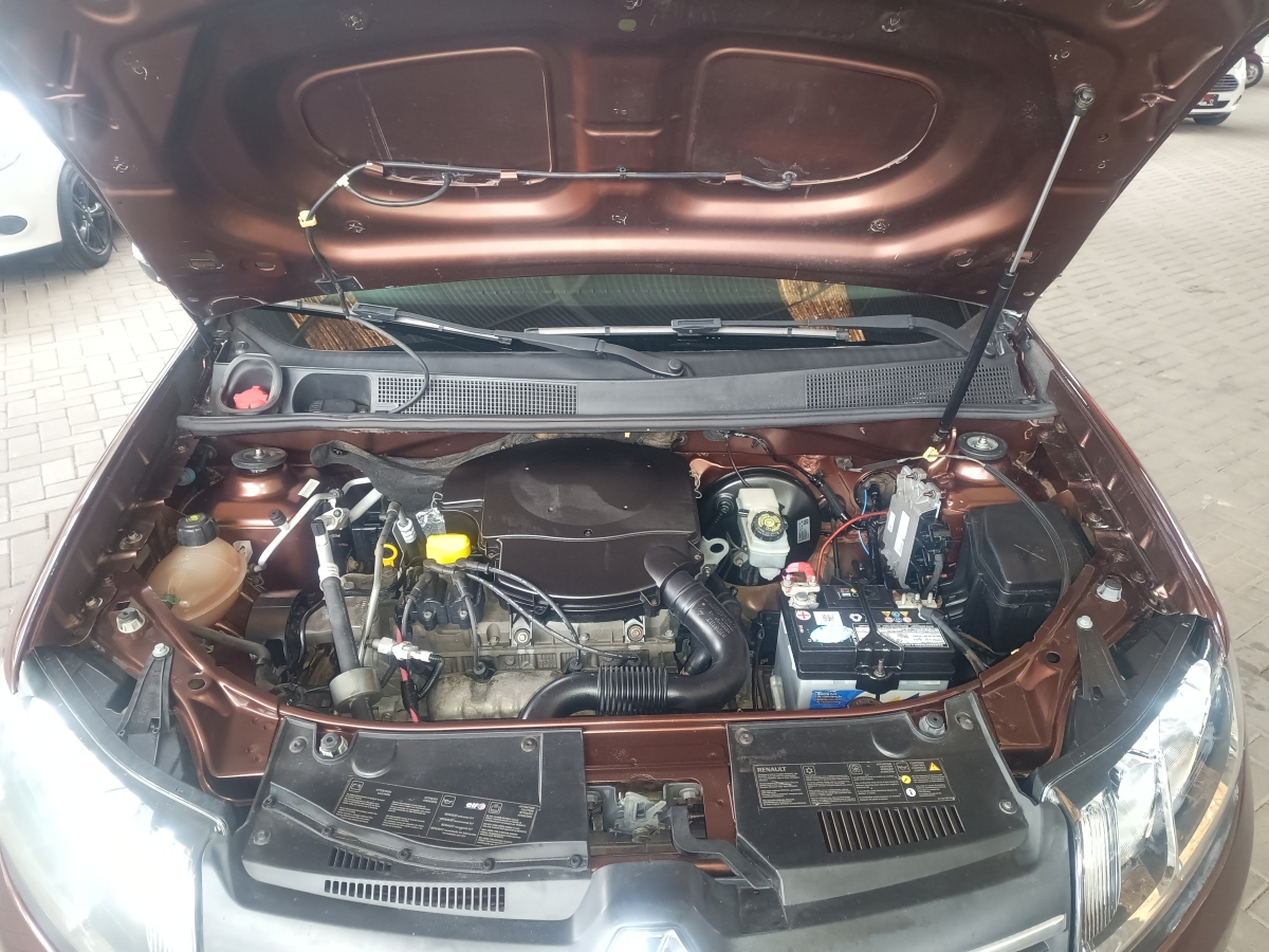 RENAULT - LOGAN - 2014/2015 - Marrom - R$ 42.900,00