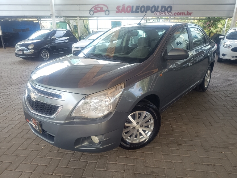 CHEVROLET - COBALT - 2012/2012 - Cinza - R$ 36.900,00