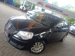 VOLKSWAGEN - POLO - 2007/2008 - Preta - R$ 32.900,00