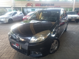 RENAULT - SANDERO - 2013/2014 - Preta - R$ 25.900,00