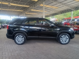 KIA MOTORS - SORENTO - 2012/2012 - Preta - R$ 55.900,00