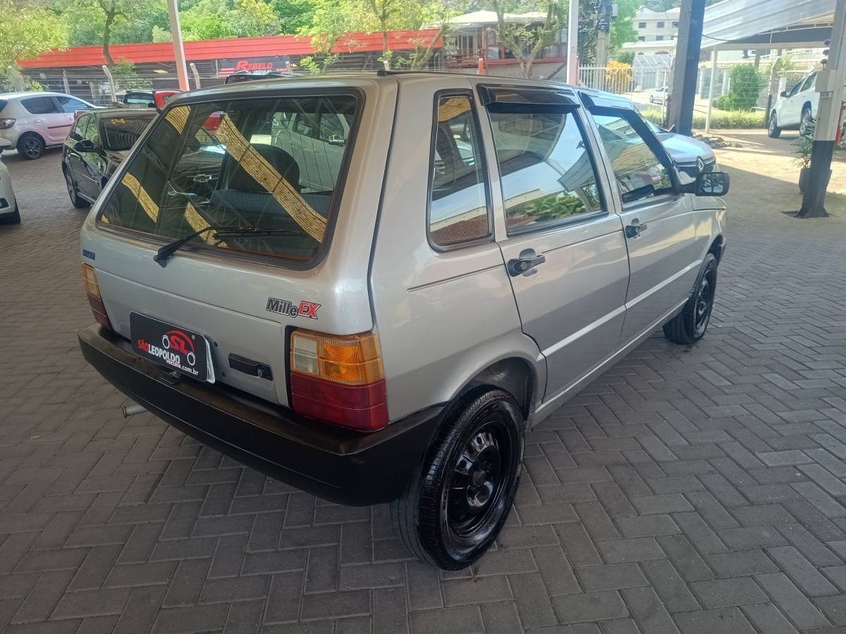 FIAT - UNO - 1999/1999 - Cinza - Sob Consulta