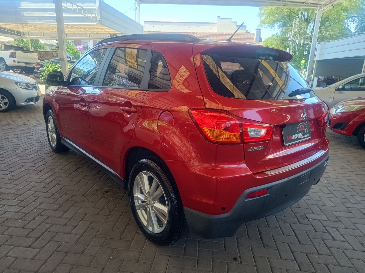MITSUBISHI - ASX - 2011/2012 - Vermelha - R$ 61.900,00