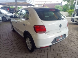 VOLKSWAGEN - GOL - 2013/2014 - Branca - R$ 38.900,00