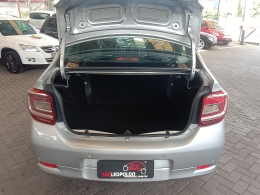 RENAULT - LOGAN - 2015/2015 - Prata - R$ 41.900,00