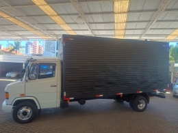 MERCEDES-BENZ - 710 PLUS - 2000/2000 - Branca - R$ 120.000,00