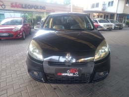 RENAULT - SANDERO - 2013/2014 - Preta - R$ 25.900,00