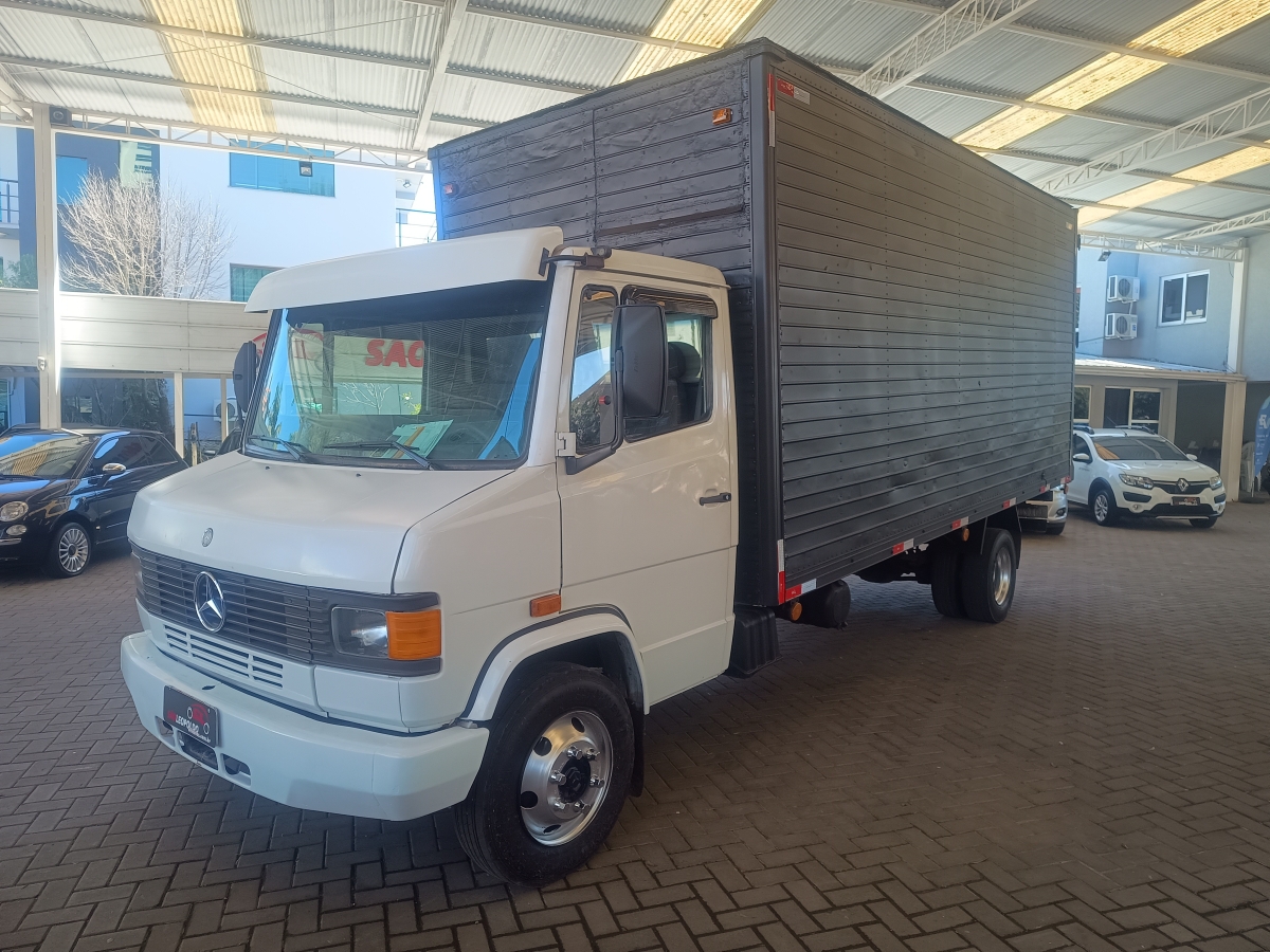 MERCEDES-BENZ - 710 (DIESEL) - 2000/2000 - Branca - R$ 120.000,00