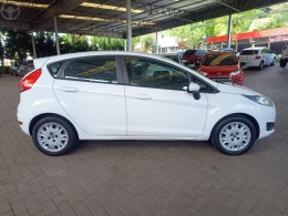 FORD - FIESTA 1.5 S HATCH 16V FLEX 4P MANUAL - 2014/2015 - BRANCA - R$ 44.900,00