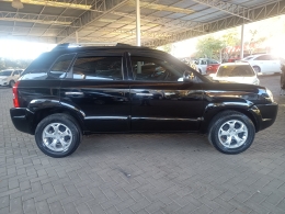 HYUNDAI - TUCSON - 2009/2010 - Preta - R$ 40.900,00