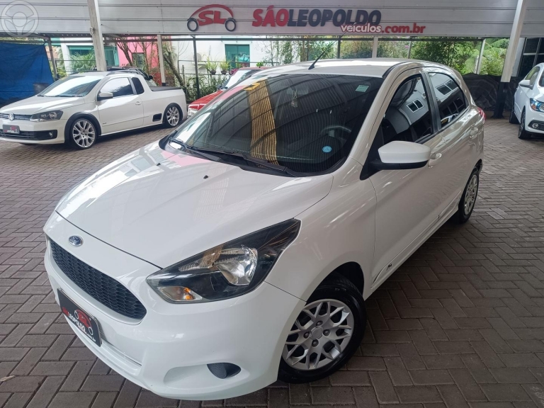 FORD - KA 1.0 SE 12V FLEX 4P MANUAL - 2014/2015 - BRANCA - R$ 39.900,00