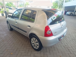 RENAULT - CLIO - 2010/2011 - Prata - R$ 25.900,00