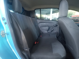 RENAULT - SANDERO - 2014/2015 - Azul - R$ 37.900,00