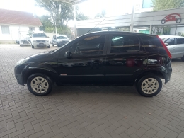 FORD - FIESTA - 2011/2012 - Preta - R$ 33.900,00
