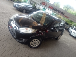 FORD - FIESTA - 2011/2012 - Preta - R$ 33.900,00
