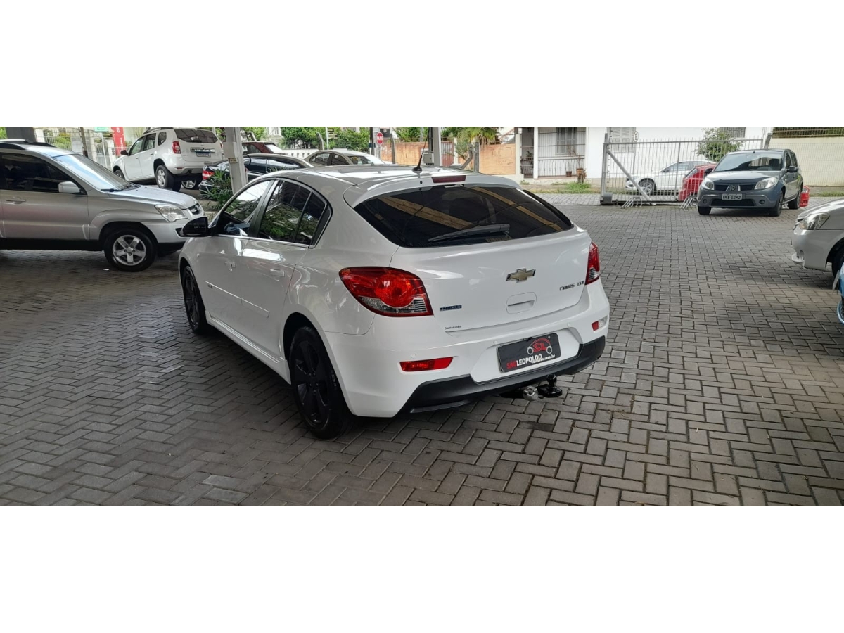 CHEVROLET - CRUZE - 2012/2013 - Branca - R$ 57.900,00