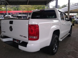 VOLKSWAGEN - AMAROK 2.0 S 4X4 CD 16V TURBO INTERCOOLER DIESEL 4P MANUAL - 2013/2014 - BRANCA - R$ 83.900,00